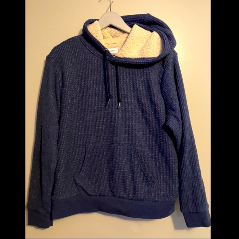 Men’s Old Navy sweatshirt